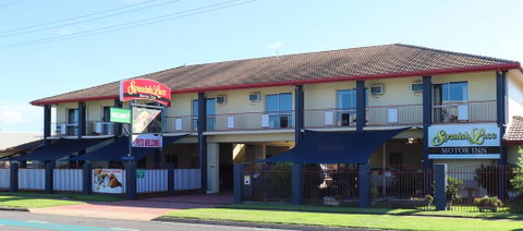 Spanish Lace Motor Inn - Surfers Gold Coast 3