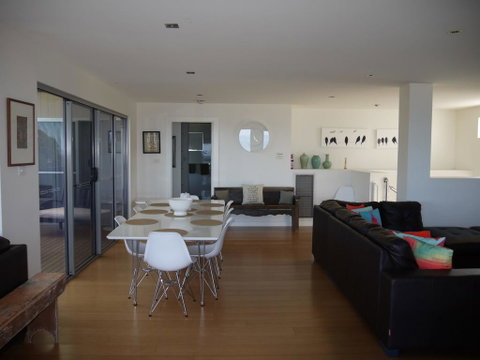 Spectacular Holiday Living - Surfers Gold Coast 1