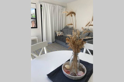 St Clair's Apartments, Cotton Tree - Surfers Gold Coast 0