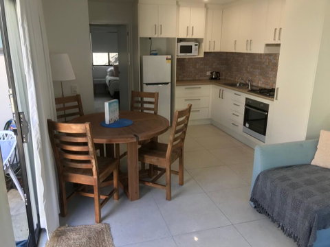 St Clair's Apartments, Cotton Tree - Surfers Gold Coast 2