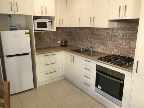 St Clair's Apartments, Cotton Tree - Surfers Gold Coast 1