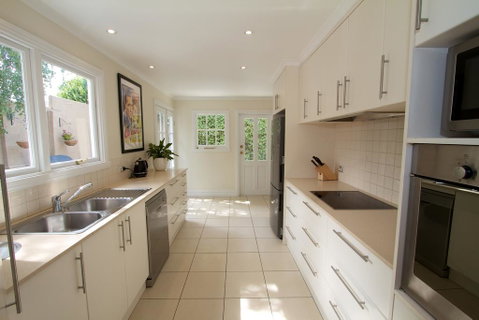 Strahan House - Surfers Gold Coast 2
