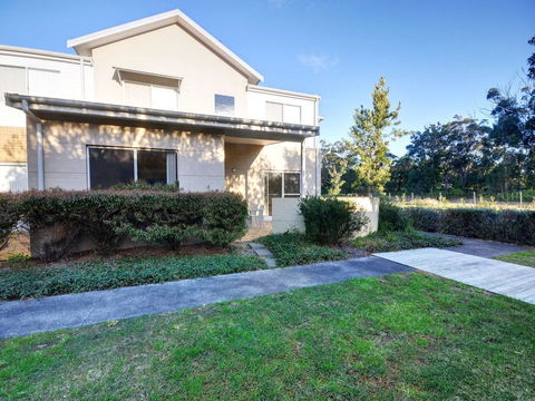 Stunning Holiday Townhouse - Surfers Gold Coast 0