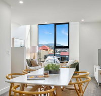 Stylish Townhouse - Surfers Gold Coast
