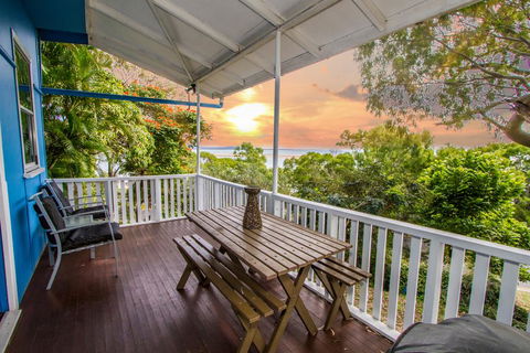 Sunset Villa - Surfers Gold Coast 1