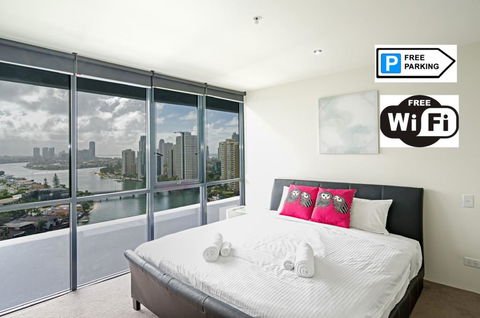 Superb Surfers Paradise Apartment - Top Location! - Surfers Gold Coast 0
