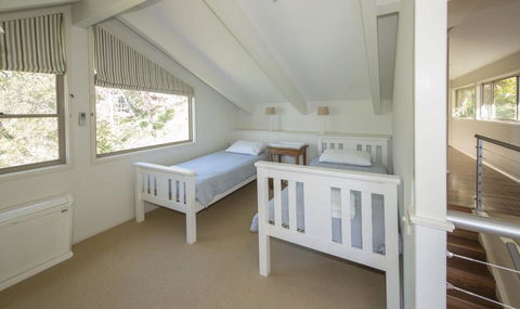 Surfers Ave Retreat Narrawallee - Surfers Gold Coast 2