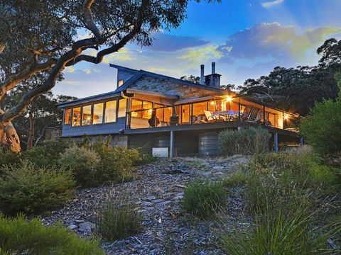 Sydney View - 70km From Sydney, 1000km From Care! - Surfers Gold Coast 3