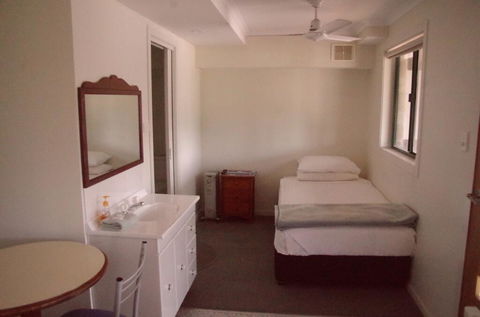 T's Resort & Motel - Surfers Gold Coast 2