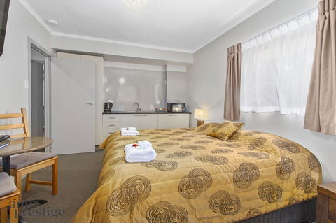 Tall Trees Motel Mountain Retreat - Surfers Gold Coast 1