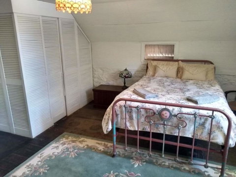 Tanilba House - Surfers Gold Coast 3