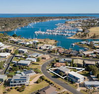Tanjil - A stroll from the water in Paynesville - Surfers Gold Coast
