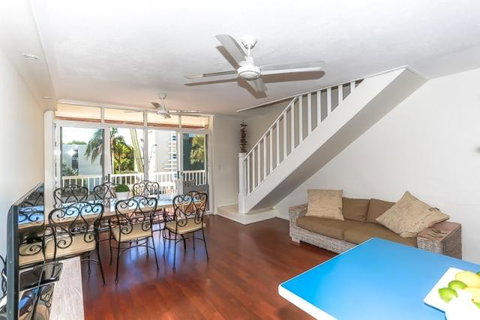 Taranaki Apartment - Surfers Gold Coast 2