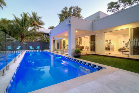 Tenterfield On Oak - Surfers Gold Coast 1