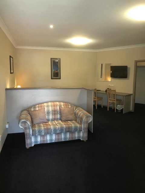 The Bakehouse Motel - Surfers Gold Coast 2