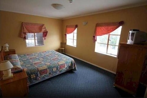 Beltana Hotel - Surfers Gold Coast 3
