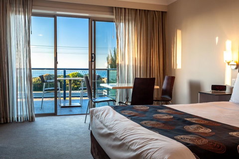 Beachfront Bicheno - Surfers Gold Coast 6