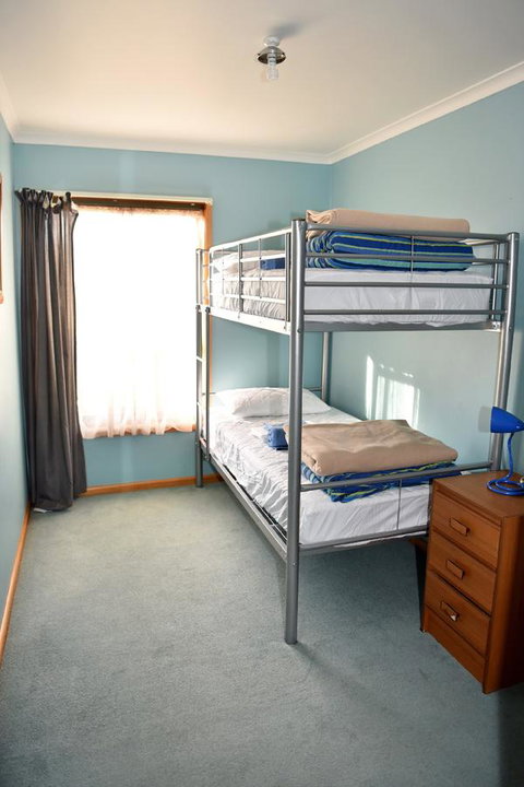 Bicheno Backpackers - Surfers Gold Coast 18