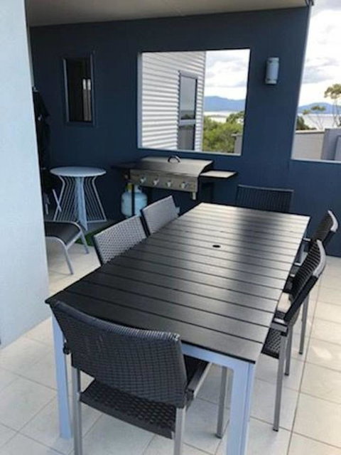 Bicheno Views On Douglas - Surfers Gold Coast 11