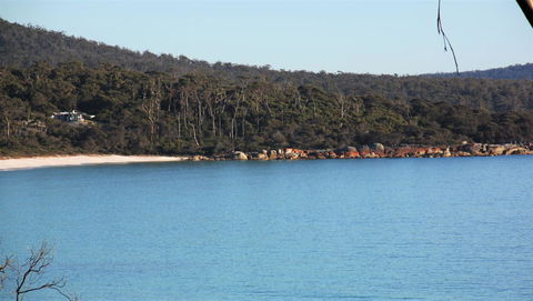 KINGFISHER COTTAGE Beachfront At The Binalong Bay - Surfers Gold Coast 12
