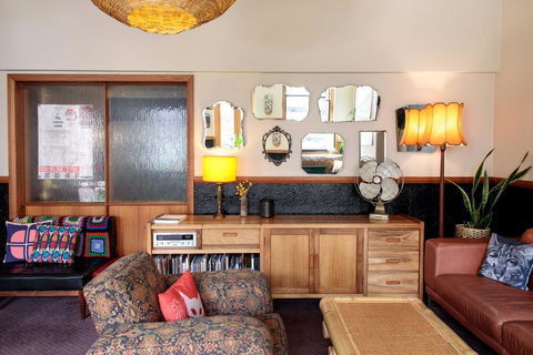 Alabama Hotel Hobart - Surfers Gold Coast 6