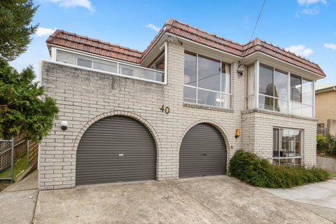 That '70s House - Surfers Gold Coast 3