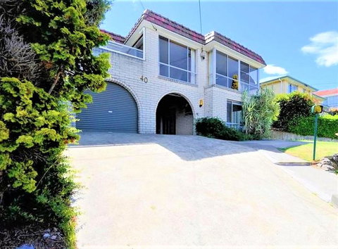 That '70s House - Surfers Gold Coast 32