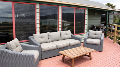 DOLPHIN LOOKOUT COTTAGE - Amazing Views Of The Bay Of Fires - Surfers Gold Coast 7