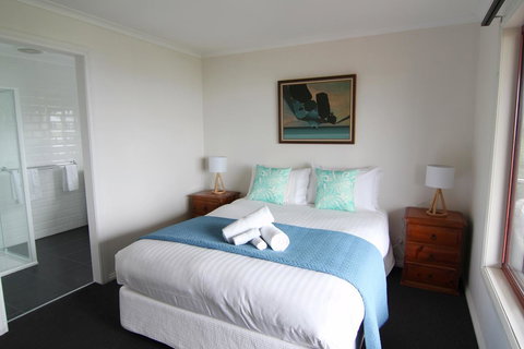 DOLPHIN LOOKOUT COTTAGE - Amazing Views Of The Bay Of Fires - Surfers Gold Coast 10