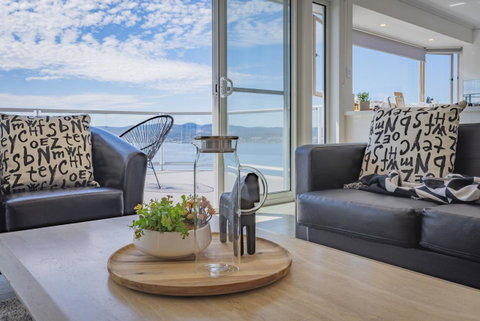 Nature & Relax House, Panoramic Sea View, Free Parking 37 - Surfers Gold Coast 23