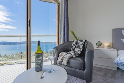 Nature & Relax House, Panoramic Sea View, Free Parking 37 - Surfers Gold Coast 7