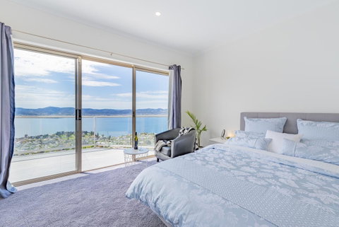 Nature & Relax House, Panoramic Sea View, Free Parking 37 - Surfers Gold Coast 0