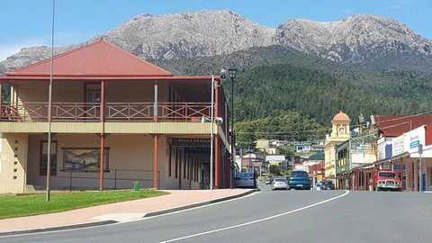 Mt Lyell Motor Inn - Surfers Gold Coast 28