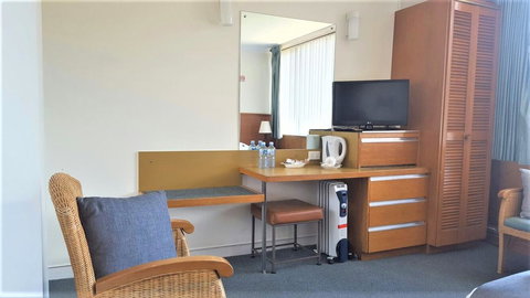 Mt Lyell Motor Inn - Surfers Gold Coast 21