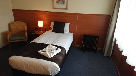 Mt Lyell Motor Inn - Surfers Gold Coast 3