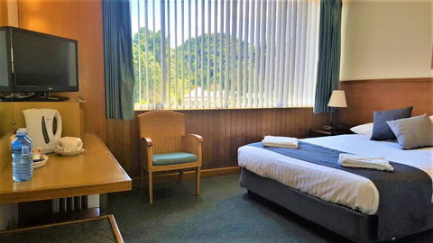 Mt Lyell Motor Inn - Surfers Gold Coast 4
