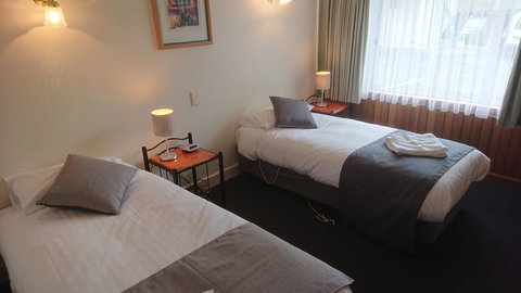 Mt Lyell Motor Inn - Surfers Gold Coast 26