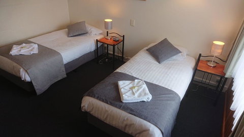 Mt Lyell Motor Inn - Surfers Gold Coast 23