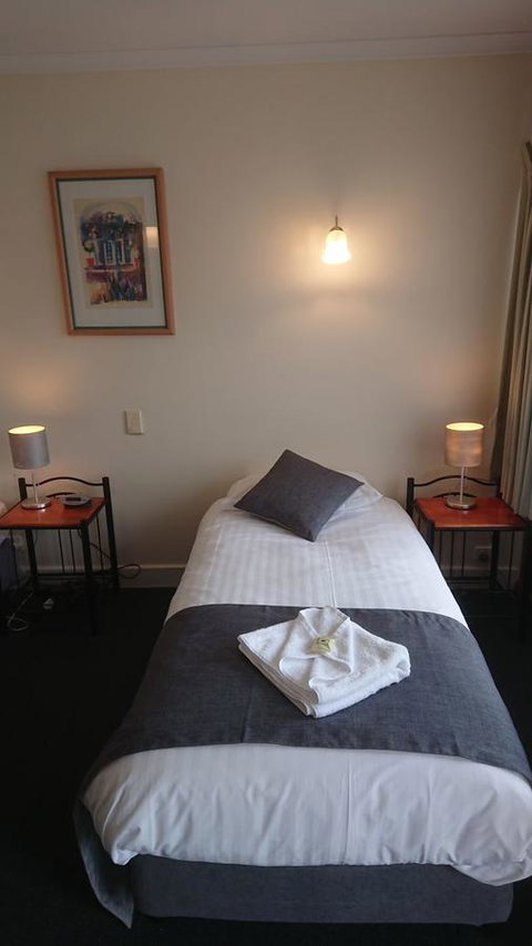 Mt Lyell Motor Inn - Surfers Gold Coast 25