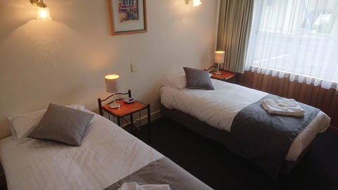 Mt Lyell Motor Inn - Surfers Gold Coast 22
