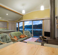 Arthur Riverfront and Sea Lodge downstream - Surfers Gold Coast
