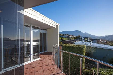 567 Sandy Bay - Surfers Gold Coast 13