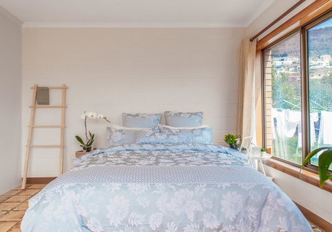 Vintage Cuddle Guest House - Surfers Gold Coast 4