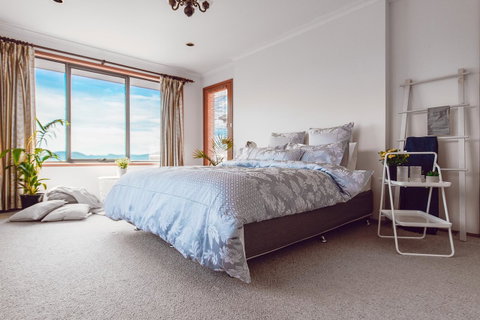 Vintage Cuddle Guest House - Surfers Gold Coast 10