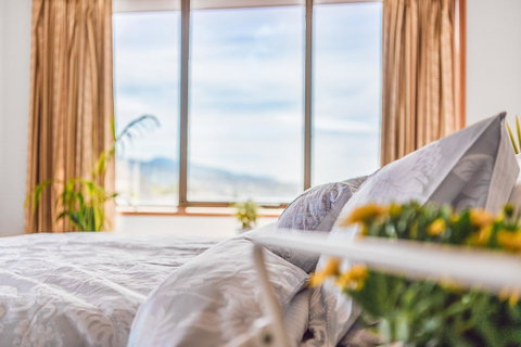 Vintage Cuddle Guest House - Surfers Gold Coast 8