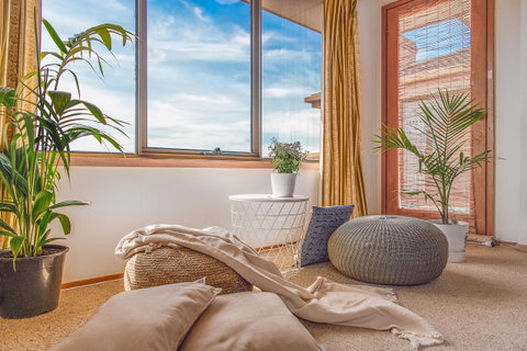 Vintage Cuddle Guest House - Surfers Gold Coast 1