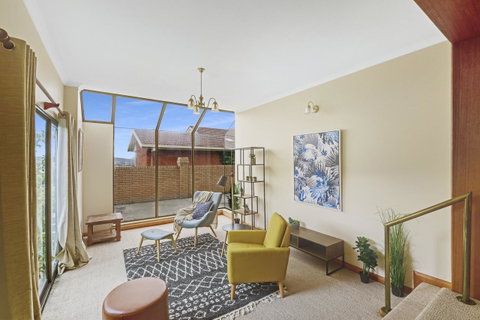 Vintage Cuddle Guest House - Surfers Gold Coast 0