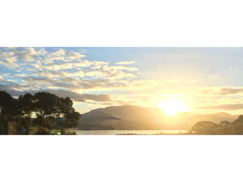 Finnview House - Surfers Gold Coast 20