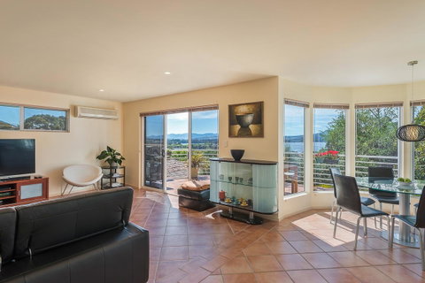 Isle Of Views - Surfers Gold Coast 0