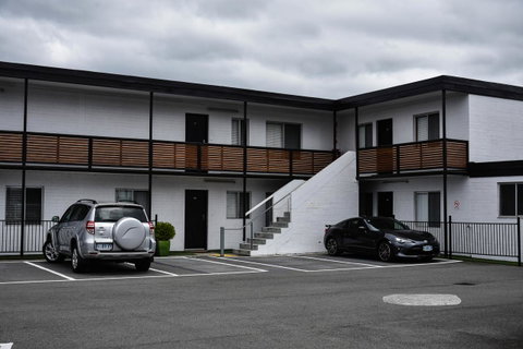 Hobart Tower Motel - Surfers Gold Coast 3